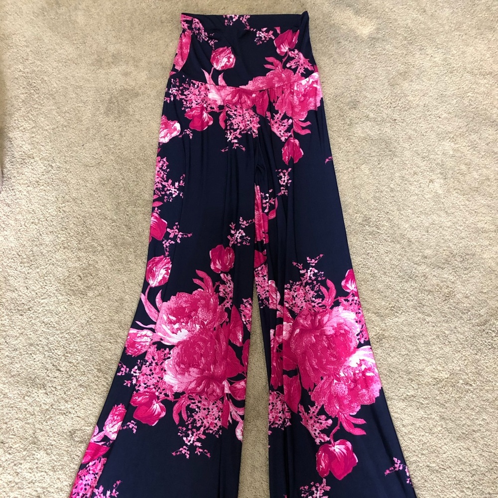 Uptown USA Palazzo pants. Size small.